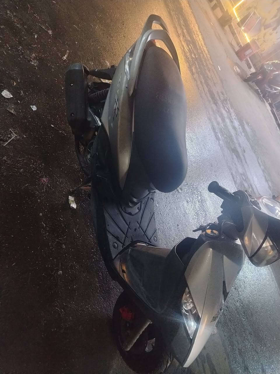 دراجه مقفوله بقاله عامه لحد الابره مكينه ***********
