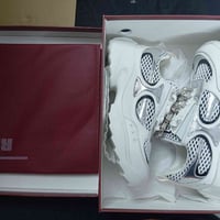 حذاء نسائي • اصليه • مقاس ٣٧