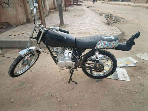 سلام عليكم دراجه للبيع اوراق اصوولي مديل 16 ب 500وبيه مجال قليل مكاني شطره ***********
