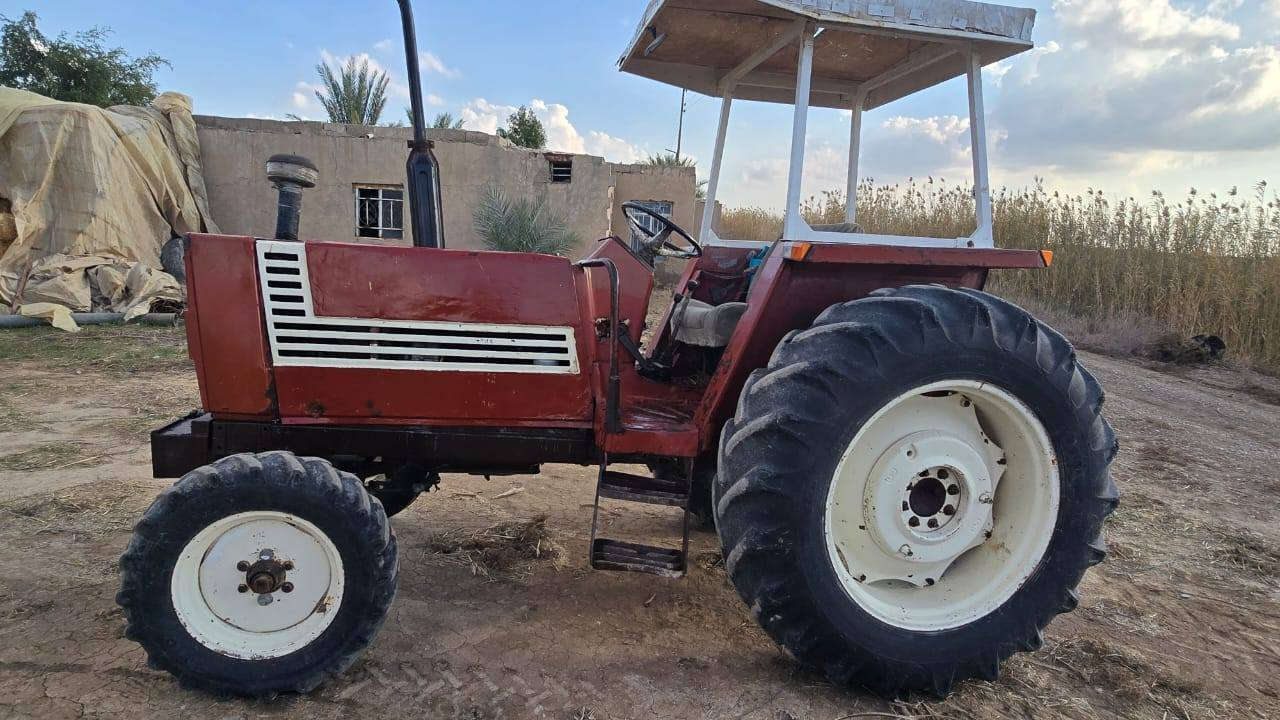 السلام عليكم مكينه للبيع فيات 780 جديده ماناقصها اي شي محرك كير اكسل شرط رقم وسنويه بدون مداور مكينه حلوه السعر 9مليون مكانها واسط الاحرار ***********
