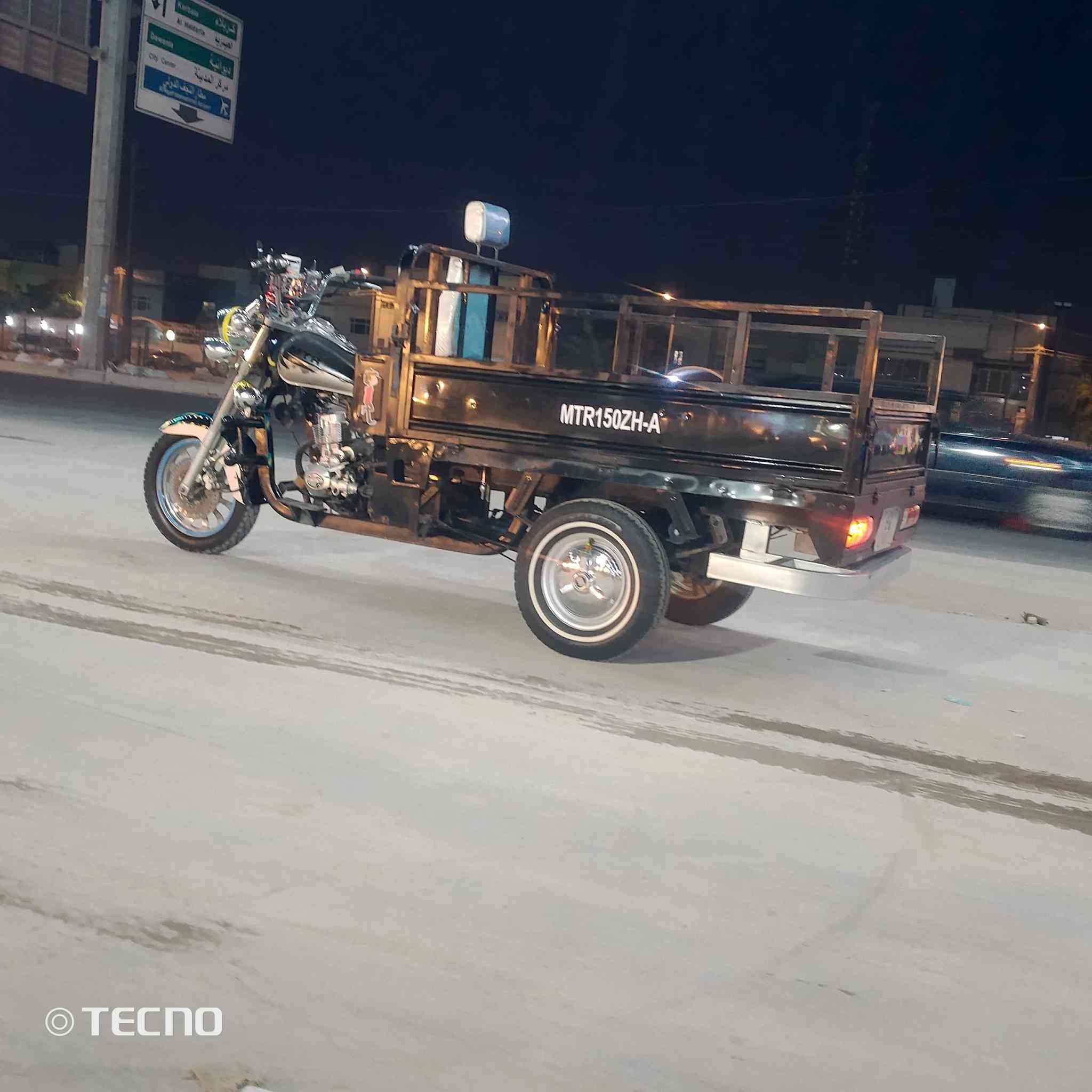 السلام عليكم ستوته للبيع موديل 21 اوراق اصليه السعر 2 و 100 وبيها مجال سرايه اتصل  الرقم***********
