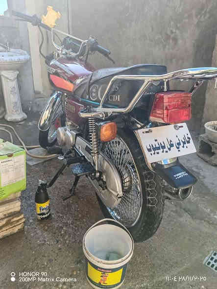 سلام عليكم دراجة تايكر
2023 ما ناقصها شي مكان جسر ديالى
القديم *********** متواجد نت ورصيد 
سعر 450 وبيها مجال قليل حك الجيه
