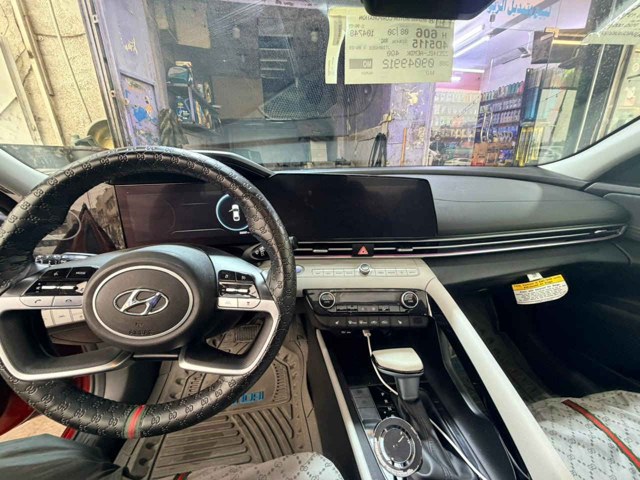 السلام عليكم
النترا 2023 فئه لمتدد 

السياره فول موصفات 

حادث جاملغ وبنيد 

مكينه 2000 دوش 

فتحه + كشنات جلد + كشنات تدفئه +كشنات كهرباء 

رادار امامي + مثبت سرعه + تحديد مسار 

داخل ابيض 

رقم بغداد بسمي تحويل ثاني يوم 

السعر 165 

رقم *********** 

مكان بغداد الشعب
