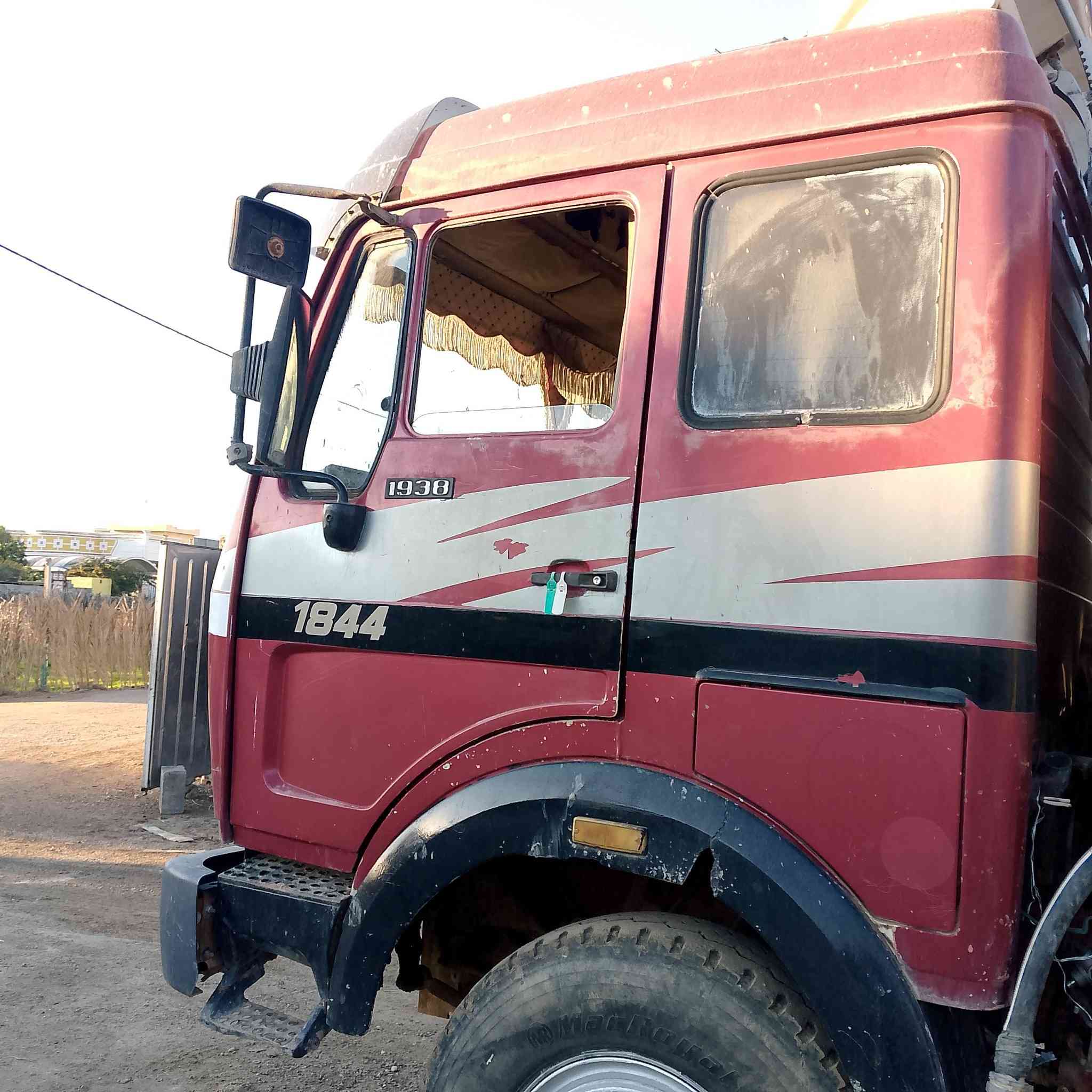 السلام عليكم قماره البي للبيع اليحب يتواصل هاذ رقم صاحبه ***********
