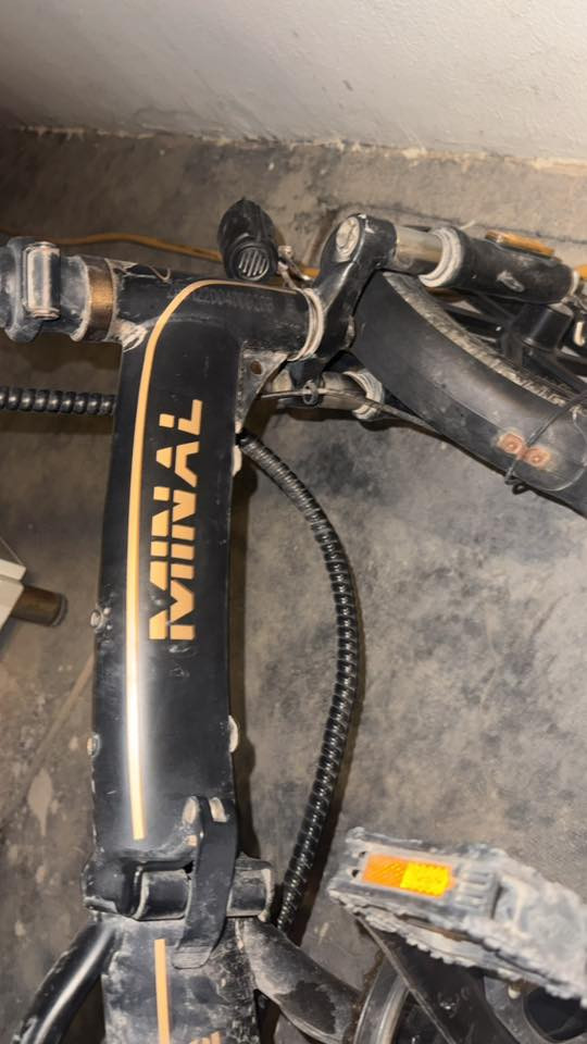 للبيع باسكل شحن العطل فقط بطاريه  الي يريده خلي يراسني وتساب***********
