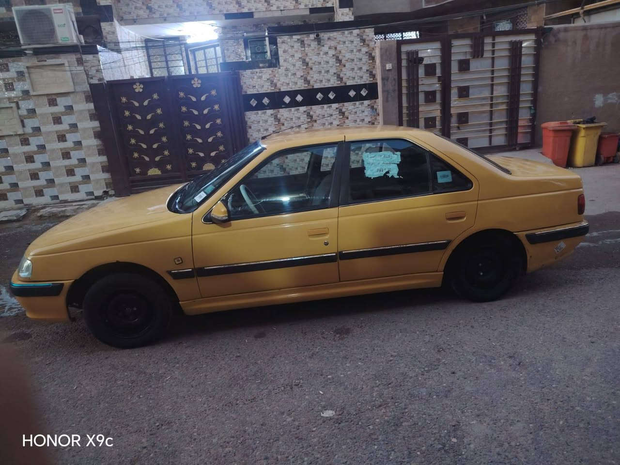 سلام عليكم
بيجو باص 
مديل 2015
رقم نكليزي
سياره بسمي
تحويل ثاني يوم 
سياره خير من الله 
سياره نضيف 
مكينه بيه خيط تبخير 
تبريد ثلج❄
السعر 45$
رقم 
***********
