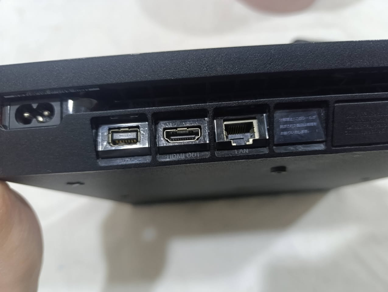 سلام عليكم
PS 4 بلي استيشن 4 سليم مع ملحقاته من جوستك وسلك HD  وغيرها
مع لعبة سبايدرمان 
ذاكره الجهاز 500 G
والسعر 250 وقابل للنقاش الي يحب يتواصل ويستفسر يعلق وهلا بيه وبيه مجال. 🤍


**إذا كنت صاحب هذا الإعلان وتريد حذفه لأي سبب، رجاءا أرسل رسالة إلى الدعم الفني**