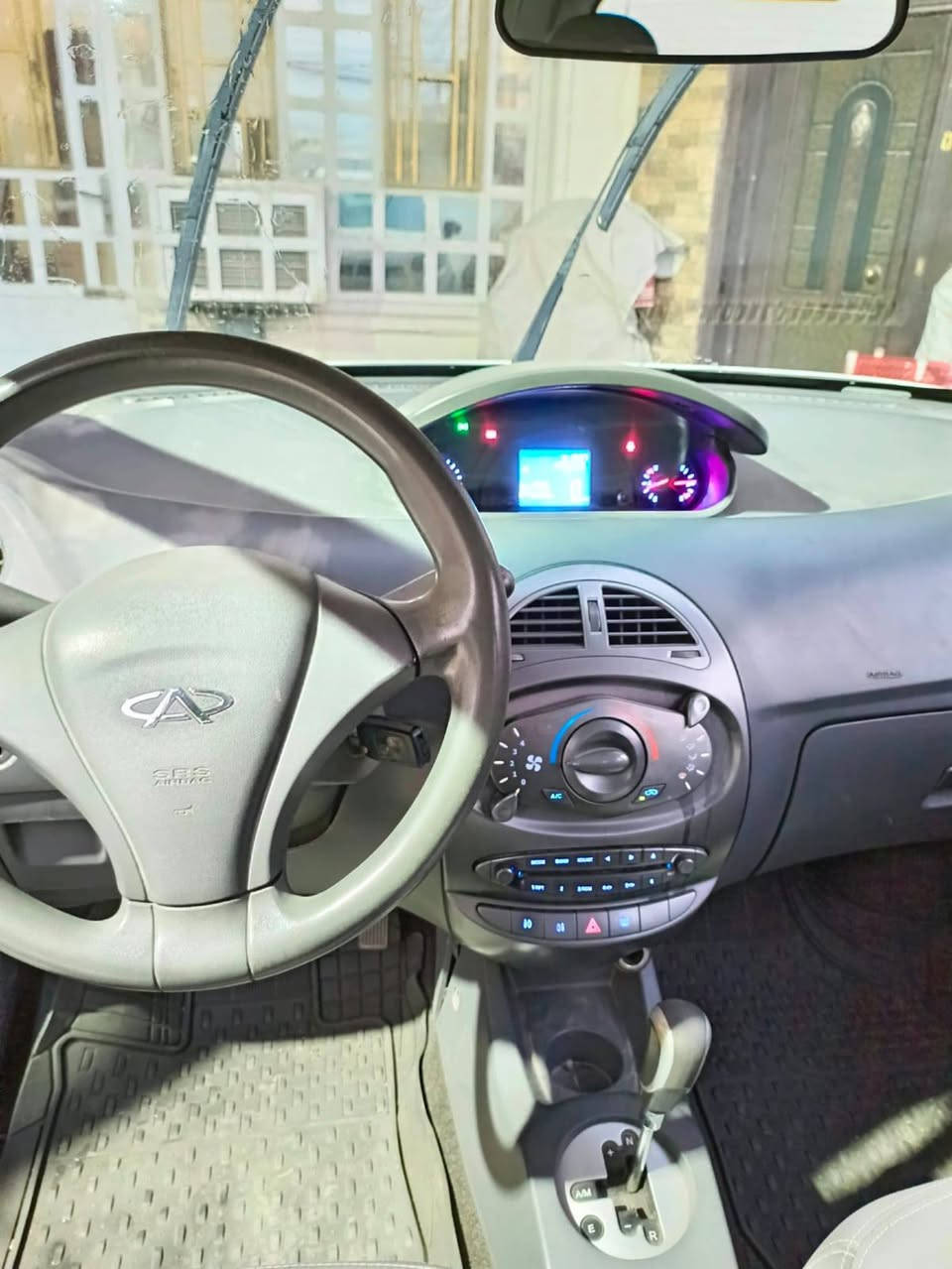 السلام عليكم ورحمة الله 
سيارة شيري X1 للبيع 
موديل 2014 
كير ومحرك شرط 
كير اوتو
محركها 1.5 اربعه سلندر 
سنتر لك مع نظام امان 
نظام ECO اقتصادية في صرف البنزين 
ABS
كيجاتها كلها شغاله 
حساسات خلفيه 
الباتري جديد
باقي التفاصيل تجي وتشوف بعينك 
السعر المطلوب 45 وبيها مجال 
مكان السياره تكريت


**إذا كنت صاحب هذا الإعلان وتريد حذفه لأي سبب، رجاءا أرسل رسالة إلى الدعم الفني**