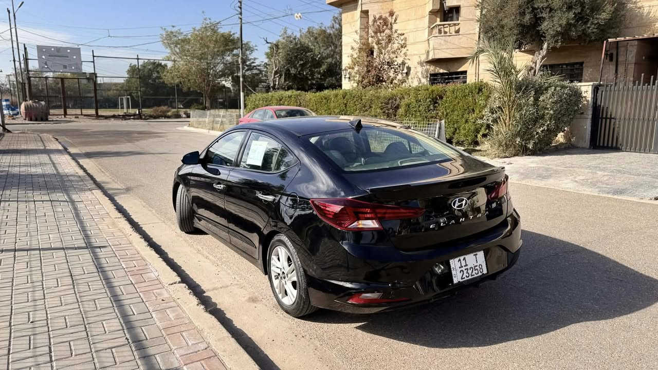 للبيع – هيونداي النترا لون أسود
• بدون حوادث (فقط دعامة أمامية)

 • أكياس الهواء سليمة

 • التبريد ثلج ❄️

 • نص فل

 • رادار أمامي

 • نظام تحديد مسار

 • لايت زينون مع عدسات شيطانية 

      .       ممشاها 121الف مايل

السيارة نظيفة وجاهزة استخدام شخصي 

 

مكان سياره حي الاطباء قرب جسر العامريه

سعر 134 وبيه مجال حك جيه

  للتواصل ***********
