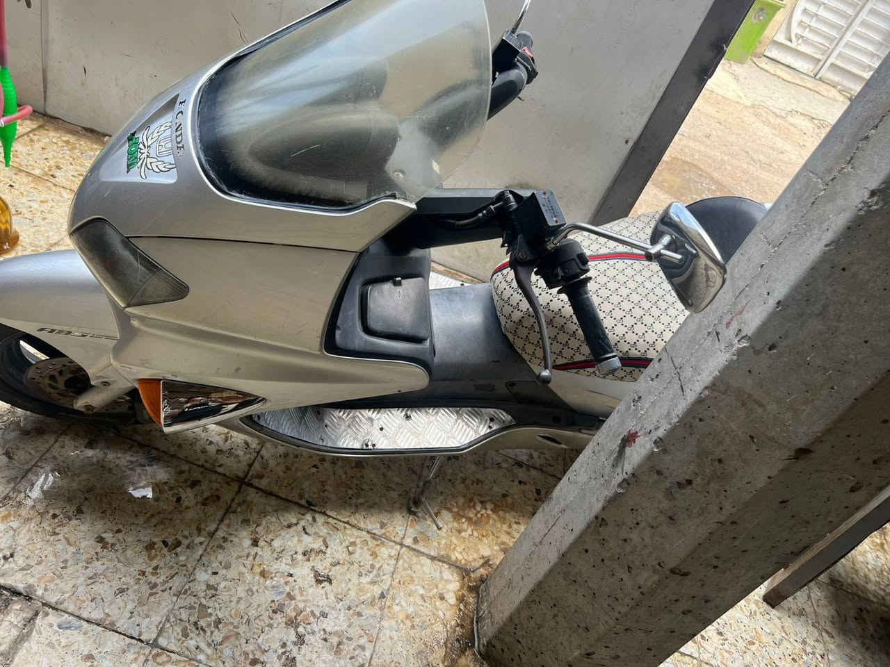 06 كفر مكفول بس شخوط خفيفه  مكينه خرسه  صالنصه رياضي  وستاند  ستيل   مكفوله تبخير وتنقيص ونضوح  شلعه ومعدل مكاني بغداد دوره *********** سعر 650 قفل

