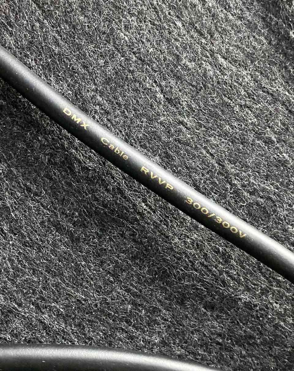 💥متوفر 💥
✅ أوتار كيتار كهربائي نوع
Ernie Ball Regular Slinky 2221
عدد 14 سيت (أمريكي أصلي )

✅ كيبلات XLR عدد 20 بطول واحد متر

كله جديد غير مستخدم 📦
للاستفسار راسلني 📩
متوفر توصيل 🚚 

#قيتار #اوتار #موسيقى #Pedalboard #Guitar #معدات_صوت #عازف #استوديو 🎶#كيتار #كيتار_كهربائي


**إذا كنت صاحب هذا الإعلان وتريد حذفه لأي سبب، رجاءا أرسل رسالة إلى الدعم الفني**