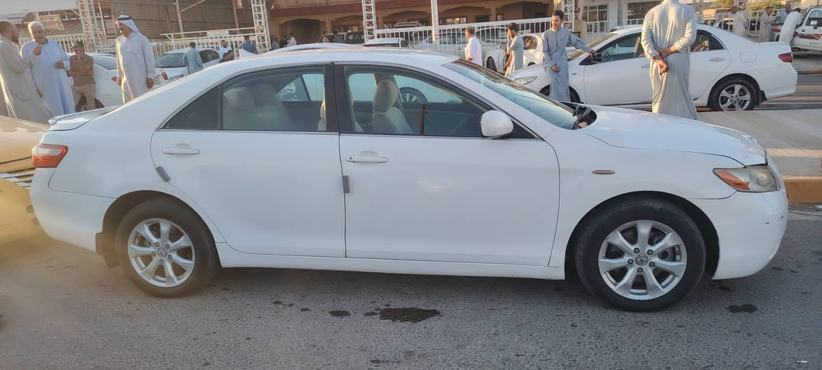 رقم بغداد بأسمي سنويه لل27شرط التحويل والغرامات
محرك 2400شرط
كير شرط بدون اي عيب

تبريد ثلج شرط السياره مواصفاتGL ويل كب
تحكم امري كهربائي
اشاير بالجاملغات جانبيه
شاشه ايباد
منضومة زنون كامله
السياره جديده وترايها زيرو شرط
السياره بيها مكانات صبغ (ابيع حزام بدون دواخل) شرط الفحص السعر 80. وبيه مجال 
العنوان صلاح الدين بيجي
للتواصل ***********
