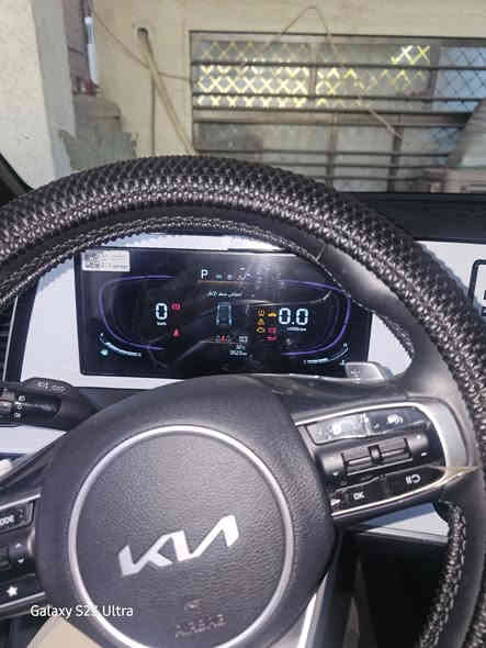 كيا سبورتج 2025🔥🚘
بلاك ادشن Black Edition🖤🩶
رقم بغداد الجديد تحويل مباشر
سياره خاضعة لضمان المجموعة الدولية  
مكفوله كفاله عامه من الدعاميه للدعاميه  كفاله 🔥
ماشية اقل4000 كيلومتر فقط
مواصفات الفول 1/1 كل مواصفات السبورتج بيها عدا البانوراما 🩶
خليجي✅ موديل 2025✅
سعة المحرك 2.0L✅
مرتبط بناقل حركة أوتو 6 نمر✅
AIR BAG  عدد6 ✅
حساسات أمامية ✅
حساسات خلفية✅
لايت زينون + LED✅
كشافات ✅
بك لايت LED✅
حجم الاطار 235/50R19✅
ويل كب ✅
4 دسك✅
اريل نفكيتر ✅
مفتاح التشغيل بصمة✅
تشغيل عن بعد ✅
فتح الصندوق كهرباء ✅
دشبول شاشة ✅
شاشة Apple Car play✅
كاميرا دوارة ✅
المقاعد جلد + الداخل زيتوني كنتارا 💚🖤✅
حركة المقاعد الأمامية كهرباء✅
تدفئة المقاعد الأمامية ✅
تدفئة المقود ✅
✅
مثبت السرعة Cruise✅
المودات والأوامر الصوتية✅
أوضاع القيادة  Drive Mode✅
فحص أنظمة السيارة ✅
حساسات ضغط اطارات ✅
مقود جلد حياكة ✅
شفتات مقود✅
قطعتين تبريد✅
هاند بريك كهرباء ✅
ا ABS ✅
ا Auto Hold   أوتو هولد✅
ا ISOFIX   مثبت مقعد الطفل✅
نظام مانع الانزلاق✅
نظام نزول المنحدرات ✅
اشارة في المرايا الجانبية✅
مخرج منفذ الطاقة✅
ا  Bluetooth ✅
شاحن هاتف Wireless ✅
تطعيم الدواخل ألمنيوم ✅
دوشمة وأرضية
السعر ٢٥٢ بيها مجال قليل
***********  الشراي يتصل او واتساب مع التقدير
_______________________________________________
