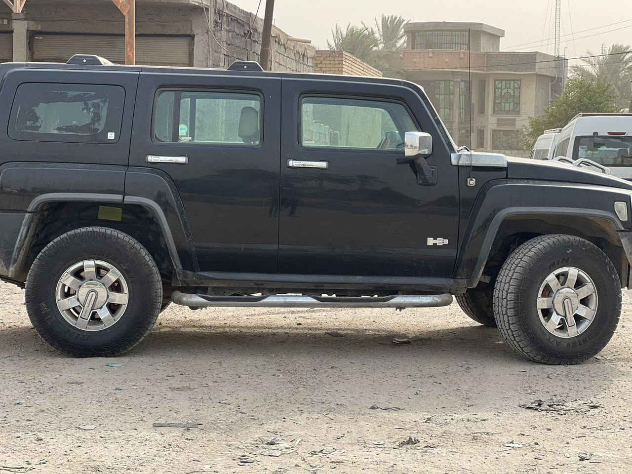 همر خليجي فول مواصفات للبيع بسعر مناسب جدا الشراي يتصل سيارة بدون ضرر وبدون صبغ موديل ٢٠٠٧ السعر 100$ ***********
