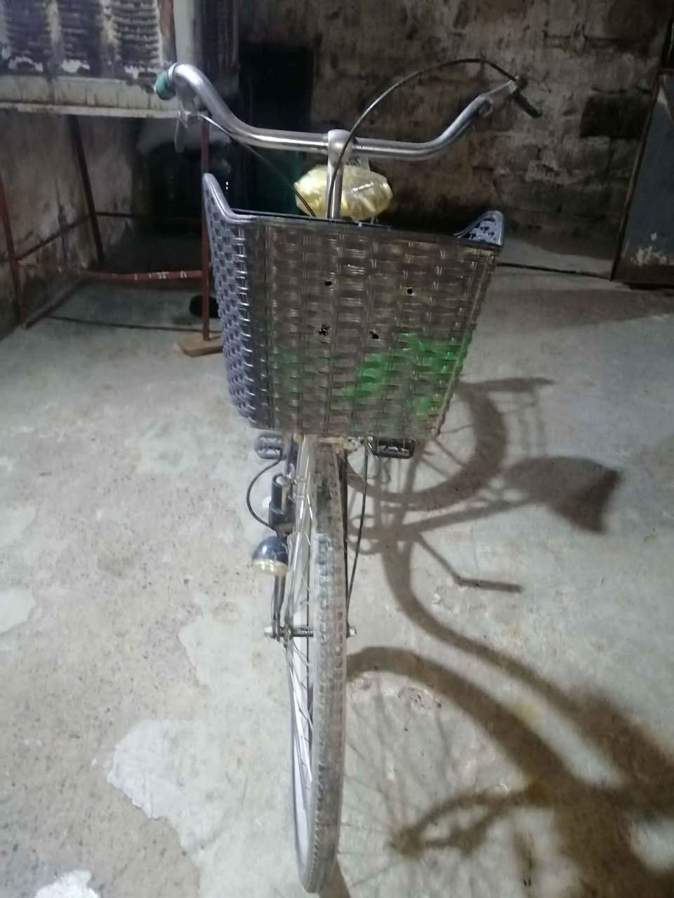 بايسكل للبيع حجم 26 نضيف مكان أيسر موصل, نينوى


**إذا كنت صاحب هذا الإعلان وتريد حذفه لأي سبب، رجاءا أرسل رسالة إلى الدعم الفني**