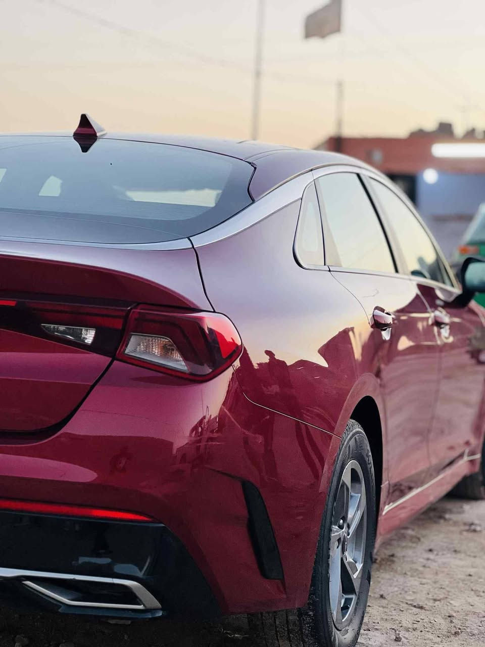 السلام عليكم
k5 2023
محرك 1600 تيربو
وارد أمريكي
ضرر تبديل لايت ايمن ودعاميه فقط
رقم ذي قار معوقين  وكالة عامه
السعر 175 وبيه مجال. 
العنوان ذي قار قضاء الرفاعي
***********
