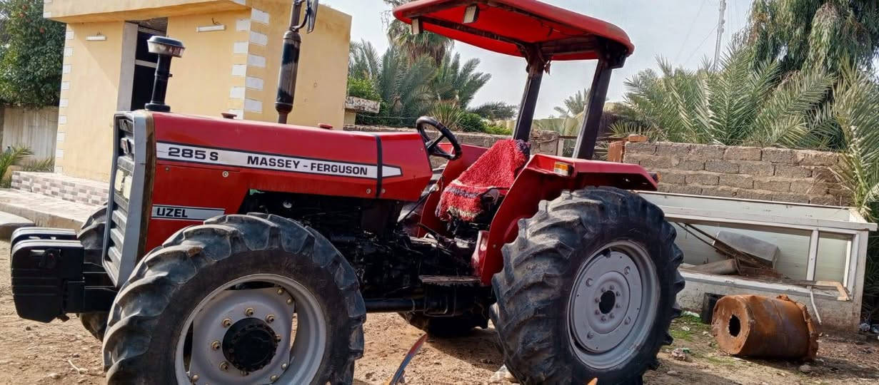 السلام عليكم تنكتر فوركسن انكليزي 290 محور دبل كير محرك اكسل شرط تاير جديد السعر ١١٥ وبي مجال للاستفسار على الرقم *********** مكاني صلاح الدين قضاء العلم
