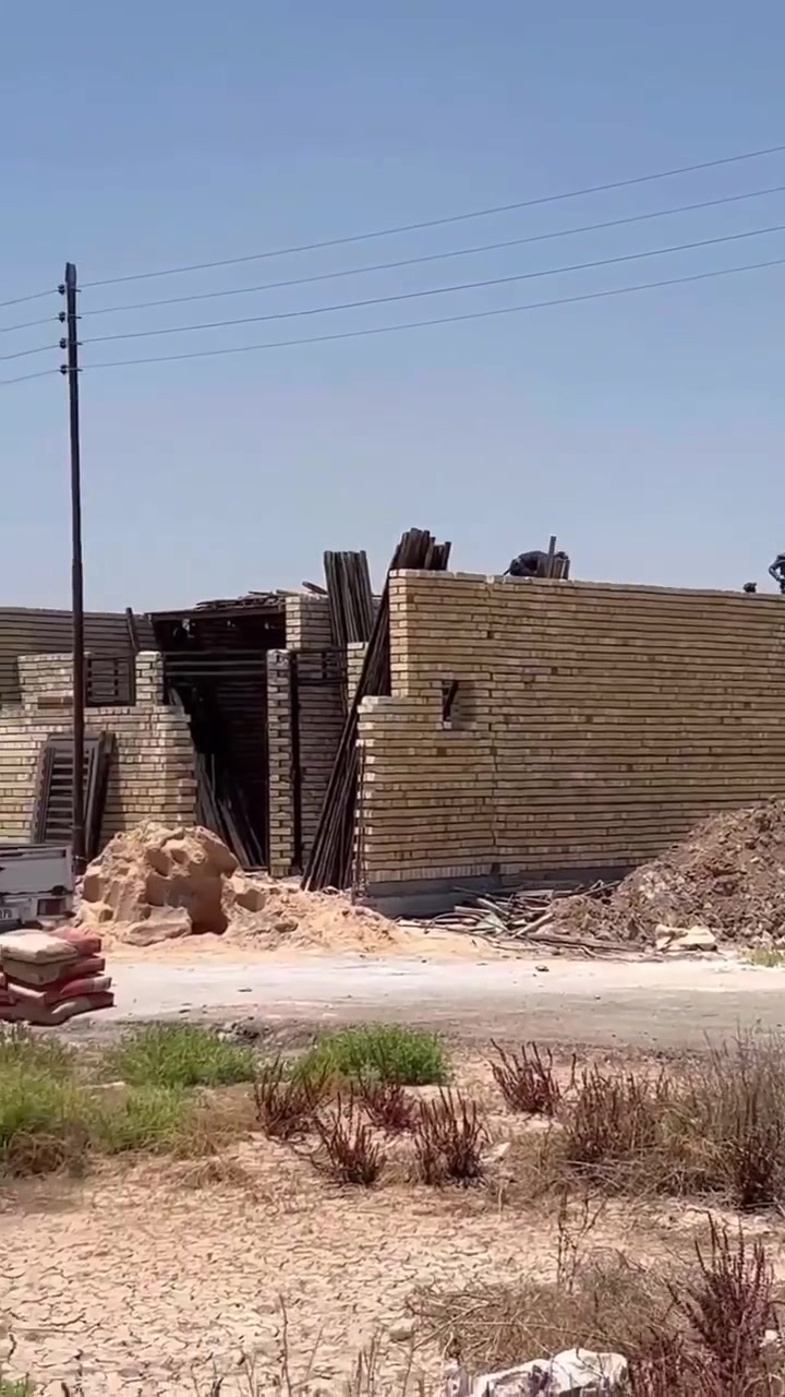 البناء مستمر ما شاء الله املين في الجميع ببناء قطعهم قبل سنه لم يكم هناك بيت واحد هذا يدل على نجاح المنطقة ♥️♥️


**إذا كنت صاحب هذا الإعلان وتريد حذفه لأي سبب، رجاءا أرسل رسالة إلى الدعم الفني**