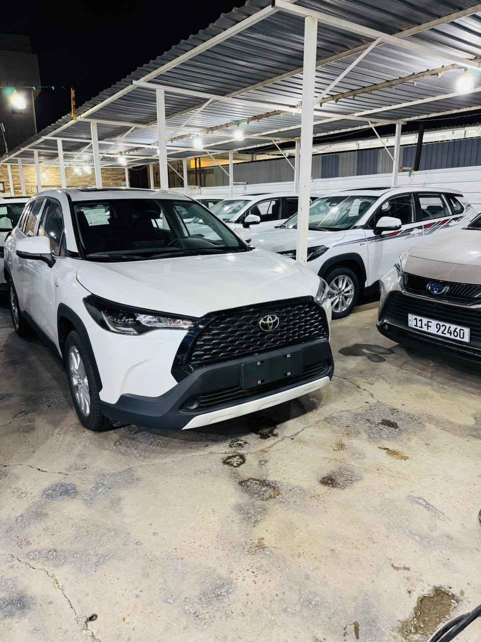 للبيع تويوتا كروز 2025 زيرو
بدون اضافات كله عل بلاد
مواصفات فتحة سقف بصمه تبريد قطعتين
حجم المكينه 2000 cc هايبرد
تجميع الصين مرقم كامل بس الرسوم عل مشتري
السعر نار اتصال فقط
العنوان بغداد الكريعات معرض القمه 
للاستفسار ***********
