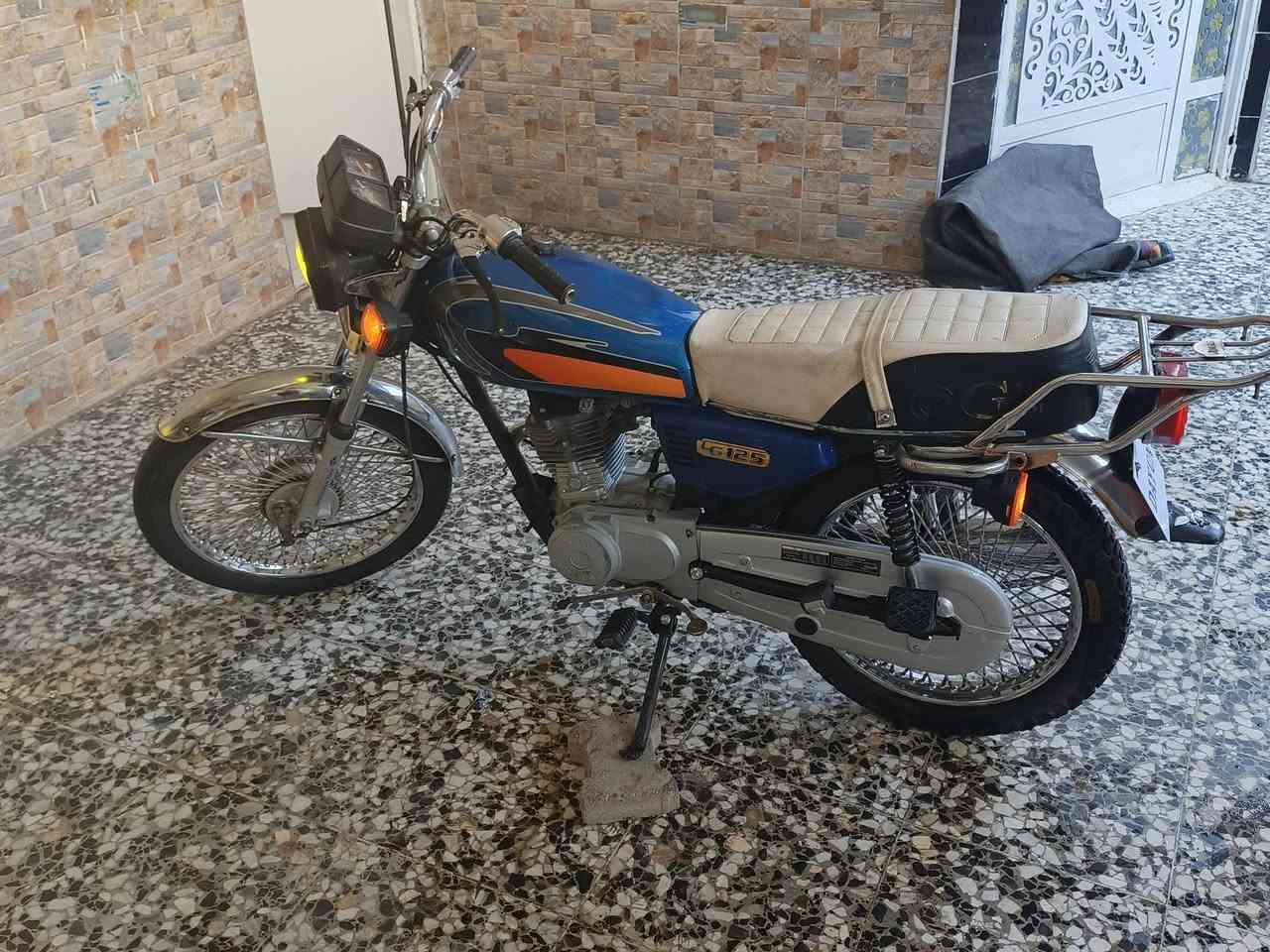 يالله سلام عليكم دراجه ايراني 4 كير موديل 2022 اوراق كاملة المكينه فقط ابدل بيها بوشه وبستم قبل 4 اشهر المكينه لا تبخير ولا تنقيص السعر 400 وبيها مجال بسيط كلش عنوان بغداد حي النصر ***********
