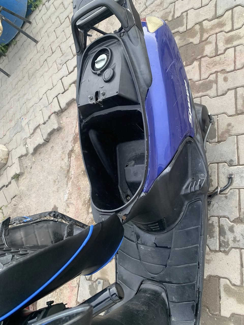 سلام وعليكم اسبيسي ياباني للبيع
كفرات اصلي 
كهرباياته كله شغاله سلف هندر 
دراجه كله ابلاديه برغي تجاري ما بيه 
للستفسار اتصل 
***********
