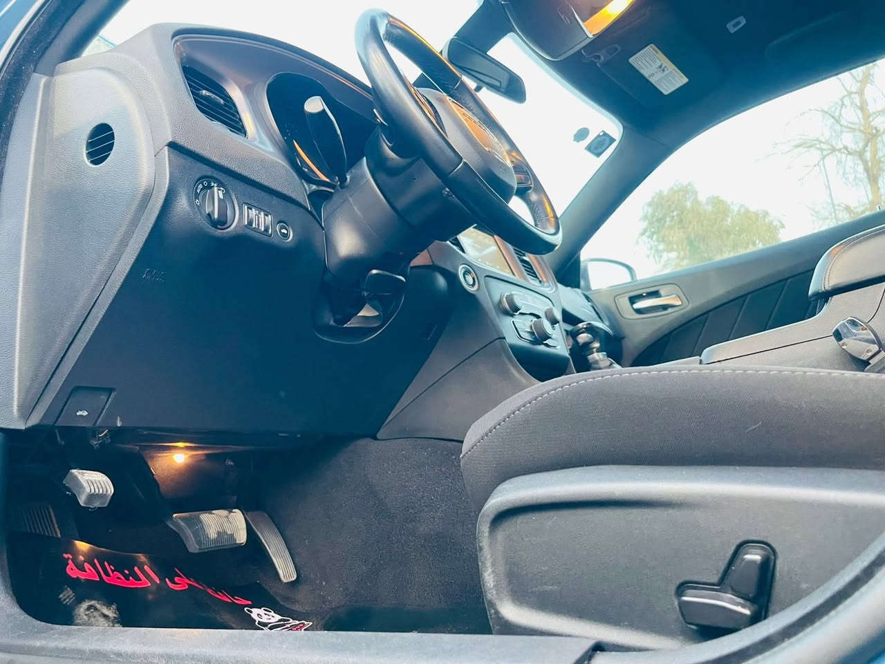 سلام عليكم 
دوج جارجر بلاك توب 
مديل 2023 
رقم بغداد دولي ب اسمي 
وارد امريكي حادثه : ربع دعاميه+
صور حادثه مرفقه ب المنشور
دخول جديد سيارة 
ماشيه ب امريكا 45 وحاليا 65 
كلين سيارة
شرط لايتات بلاديه 
كفاله عامه شرط سونار 
ماشيه 65 ميل
لون سيارة مميز
موصفات بلاك توب
شاشة كبيرة 
ابل كار بلي 
اندرويد اوتو 
اوامر صوتيه
كامرة خلفية دوارة
تحكمات مقود جهتين 
كشنات كهرباء
لد امامي نهاري + لايت زينون 
لد خلفي
حساسات خلفيه 
جنح خلفي
مكان سيارة: بغداد شارع عدن 
السعر :260$ وبيه مجال بسيط 
للاستفسار: ***********
