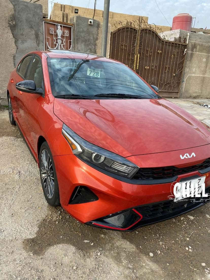 السلام عليكم شباب كيا فورتي موديل 24 لبيع
موصفات فول جيتي لاين فتحه بصمه شاشه تحكمات

لون مشمشي محرك 2000 دوش ماشيه 13 حقيقي 

صور حادث داخل منشور بدون تبديل بدون صبغ شرط 

حادثه بارد جاملغ وحافه بنيد وبيه داير جاملغ بارد شي بصيط  ايرباك راجع شركه سعر 163 وبيه مجال بصيط  مكان بغداد الرقم ***********
