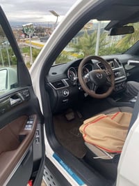 مارسدس GL500 2015 استلام شركة BCM. ماشيه ٤٠ الف كيلو متر سياره جديده س...