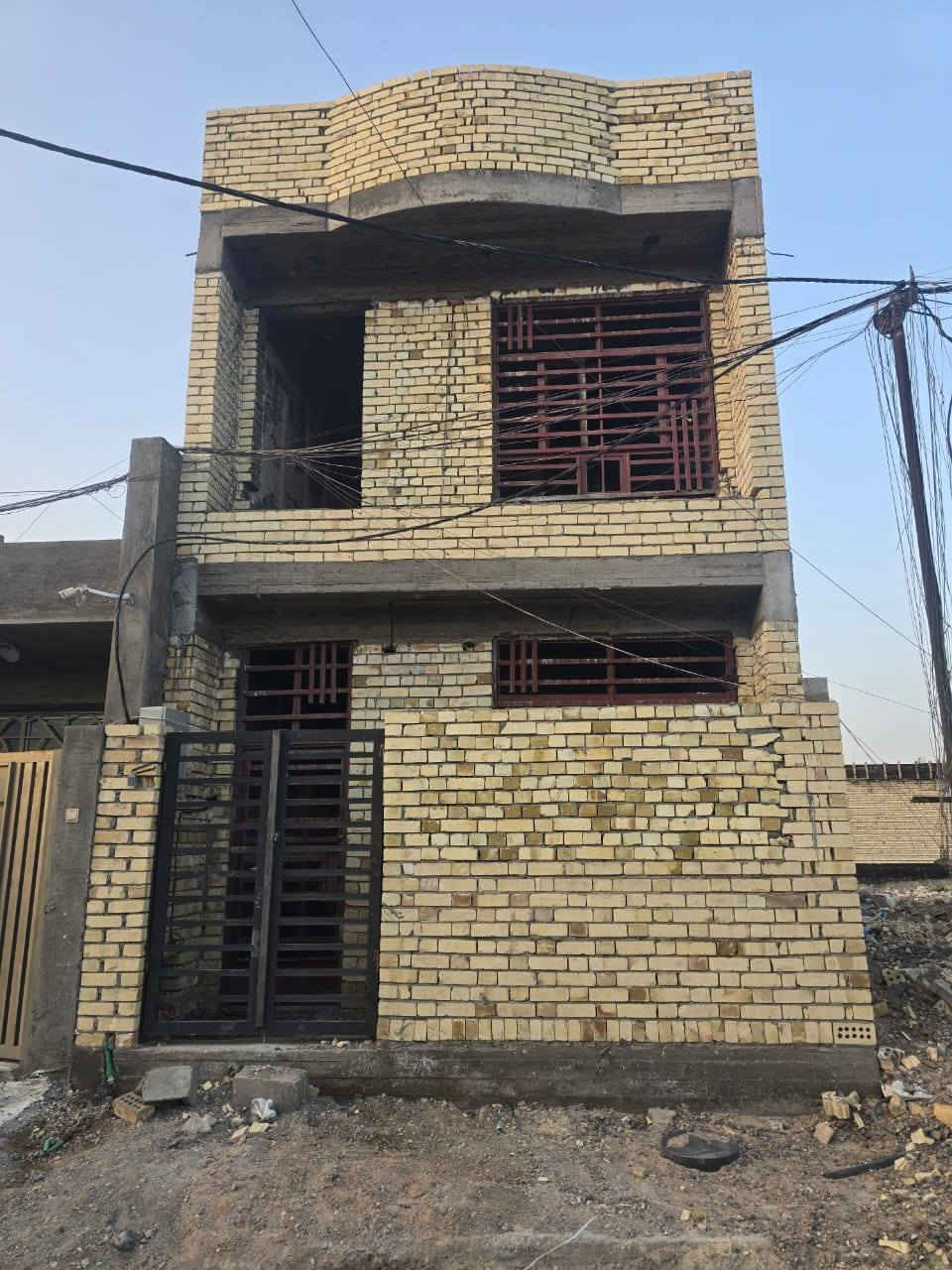 🏡 للبيع – بيت 75 متر في حي بدر (يم المدرسة الصينية)
🔹 المساحة: 75 متر
🔹 الموقع: حي بدر – قريب على المدرسة الصينية
🔹 التفاصيل:
• غرفتين نوم
• صالة
• حمام (فوك وجوه)
• مطبخ (فوك وجوه)
🔹 تشطيب درجة أولى
🔹 البيت جاهز واستلام مفاتيح 🔑

💰 السعر: 118 مليون
📌 السعر بيه مجال للجادين

للاستفسار  ***********
