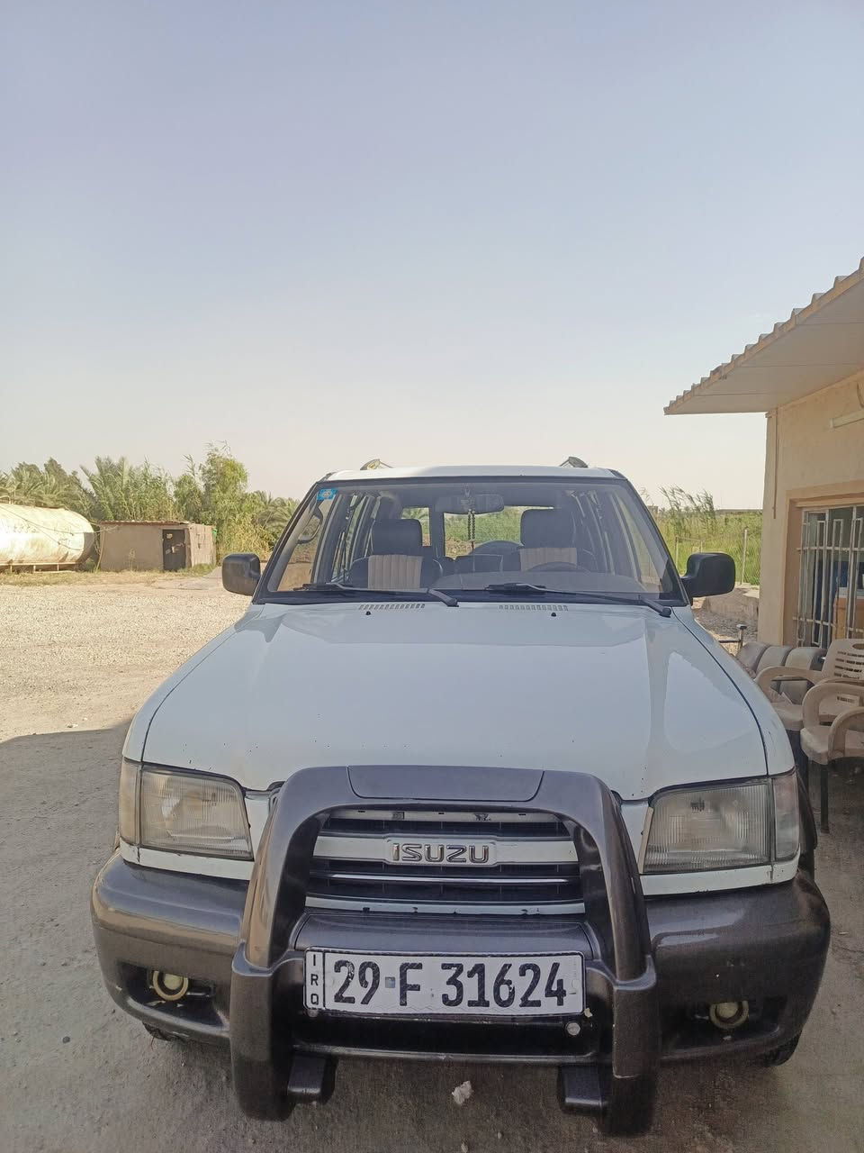 للبيع ازوزه موديل 2001 رقم انكليزي واسط السعر 65وبيه مجال قليل السياره خير من الله التواصل علا الرقم *********** المكان بابل الحمزه الغربي
