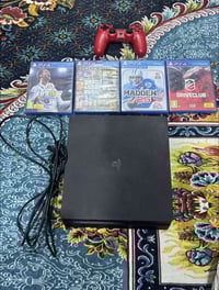 بلايستيشن 4 سليم • هارد ٥٠٠ جيجا • ٤ أقراص