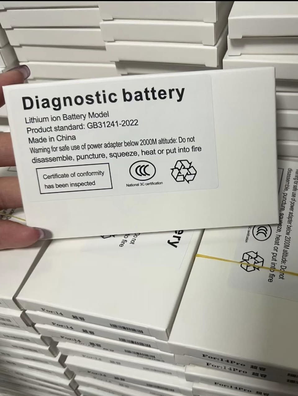 Apple Run Diagnostic Battery
no pop-up, no frequency reduction, no capacity lock （Real data） Health 100%
Display（used）🔋💯
Display（genuine）🔋💯
two kinds are available

#ipad
#iPadbattery
#cellphonebatter
#Mobilephonerepairshop 
#battery 
#iphone 
#iphonebattery
#huawei
#huaweibattery
#xiaomibattery
#Samsungbattery
#oppobattery
 #vivobattery
#xiaomi 
#vivo 
#oppo
#Samsung
#Batterywholesale
#cellbattery
#cell
#iphoneDiagnosebattery
#Diagnosebattery100
#Supportofficialautonomousdiagnosisofmobilephones
#PerfectcompatibilitywithIOS18systems
#Displayoriginalgenuineparts
#iPhonerunningdiagnosticbattery
#Runtodiagnosebatteries
#LCD
#Mobilephonescreen


**إذا كنت صاحب هذا الإعلان وتريد حذفه لأي سبب، رجاءا أرسل رسالة إلى الدعم الفني**