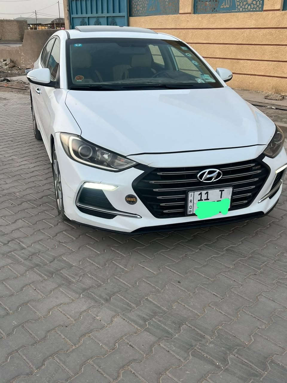 السلام عليكم.النتر موديل18خليجي دوش كفاله رقم بغدادباسمي تحويل ثاني يوم.فول مواصفات مكان السياره بصره  للاستفسار ع هذا الرقم ***********
