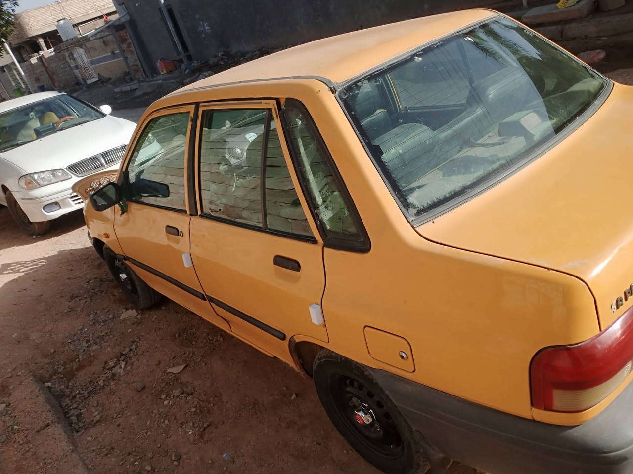 السلام عليكم ورحمة الله سايبا موديل 2011 كير ومكينة كفالة حدادية كفالة سنوية ل27 رقم بغداد ألماني  مكاني بغداد تقاطع النهروان السعر 23 وبيها مجال للتواصل ***********
