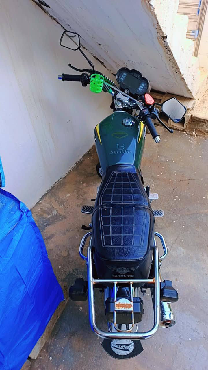 سلام عليكم
دراجه خمسه كير جديده صارلهه فتره يمي مديل ٢٠٢٤ماخذهه صفر 

سونلك 

مكينه١٥٠

سعر٧٥٠

وبيهه مجال 

عنوان الاسرة مقابيل دوميز
رقم الهاتف ***********
