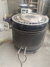 تنور للبيع خبزته حلوه زين تنور سعره 25 وبي مجال مكان زعفرانيه اتصل على...