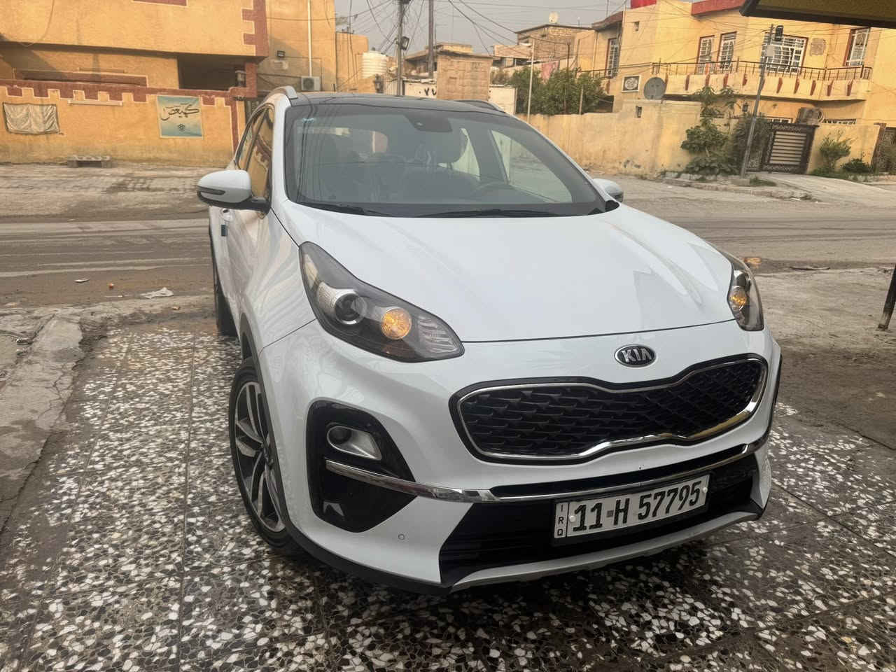 سلام عليكم
سبورتج 2019 فول مواصفات ماشيه 94 ألف خليجي مكفوله كفاله عامه لا بارد ولا تكحيل باسمي السياره صارلهه 5 سنوات جانيهه ما بيهه نقص السعر 215 ورقه هـ***********
