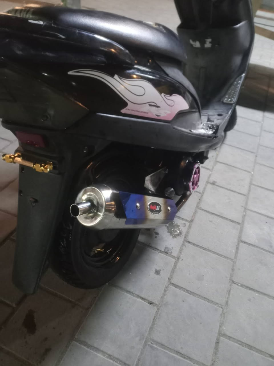 السلام عليكم ماكس للبيع عدلي كلها شغاله دراجه بلاديه وكله اصلي كفرات ويل رياضي صارنسا رياضي قبق مال بنك رياضي يدات بريك رياضي للبيع دراجه ب 500 بيها مجال كان بغداد720087 07775


**إذا كنت صاحب هذا الإعلان وتريد حذفه لأي سبب، رجاءا أرسل رسالة إلى الدعم الفني**