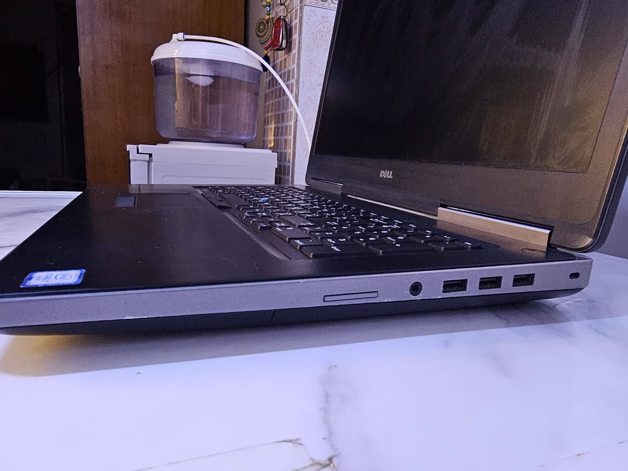 للبيع
Dell precision 7710 
ram 16
(Vga 8gb(nvidia quadro m5000m
Intel 128 m
Core i7
Hard 256
جيل سادس نظيفه جدا للالعاب القوية والبرامج ..سعرها ٦٢٥ وبيها مجال مكاني حلة مركز المدينه مامتواجد فيس رقمي ***********
