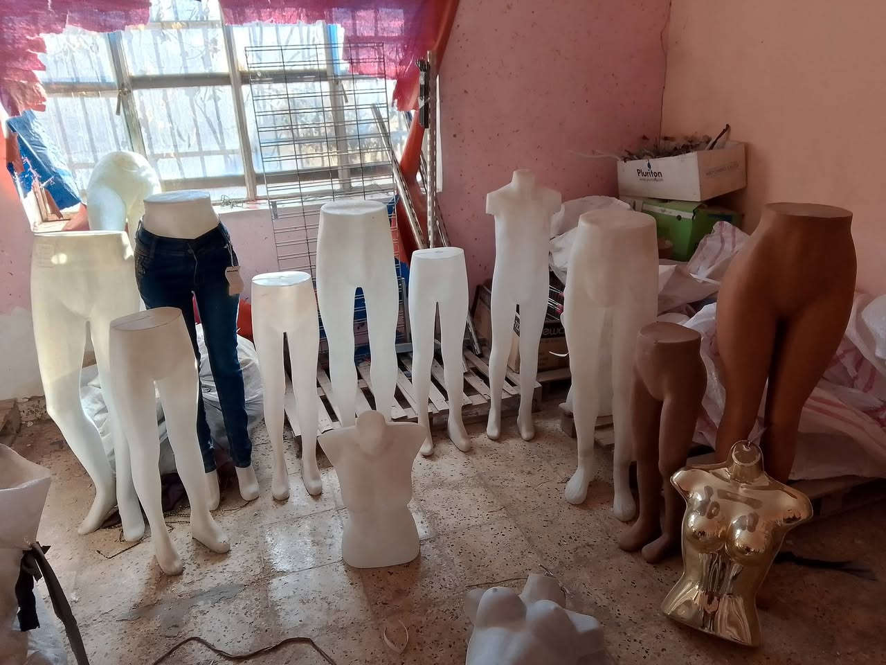 السلام عليكم ملكانات للبيع النص شطح كل 2 ب 5 الف الكبار القطعة ب 50 وبيهة مجال المحير 35 جان عدي محل وعزلتة للتواصل واتساب او اتصال *********** ادمن ❤️ العنوان بغداد الاصلاح مقابل بوب الشام
