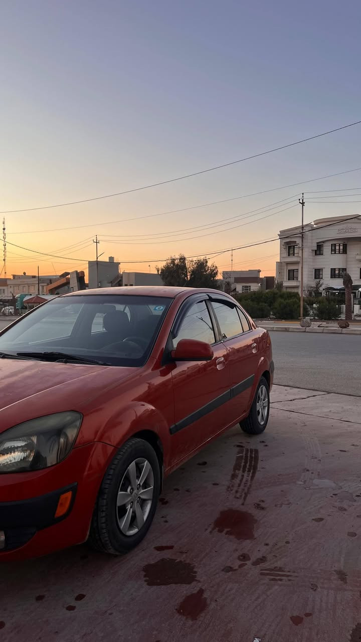 كيا ريو امريكي 2009
توماتيك مكينه16 كير بشرط
تدفئه تبريد شرط
رقم نينوئ مسطر باسمي 
السياره بدون صبغ وكلها كود واحد
السعر 88$
***********
***********
