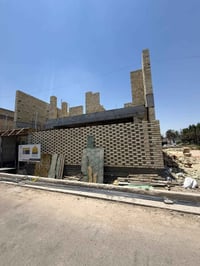 تم على بركة الله  ختم الطابق الاول لموقع حي الجامعة (8) على ارض بمساحة...