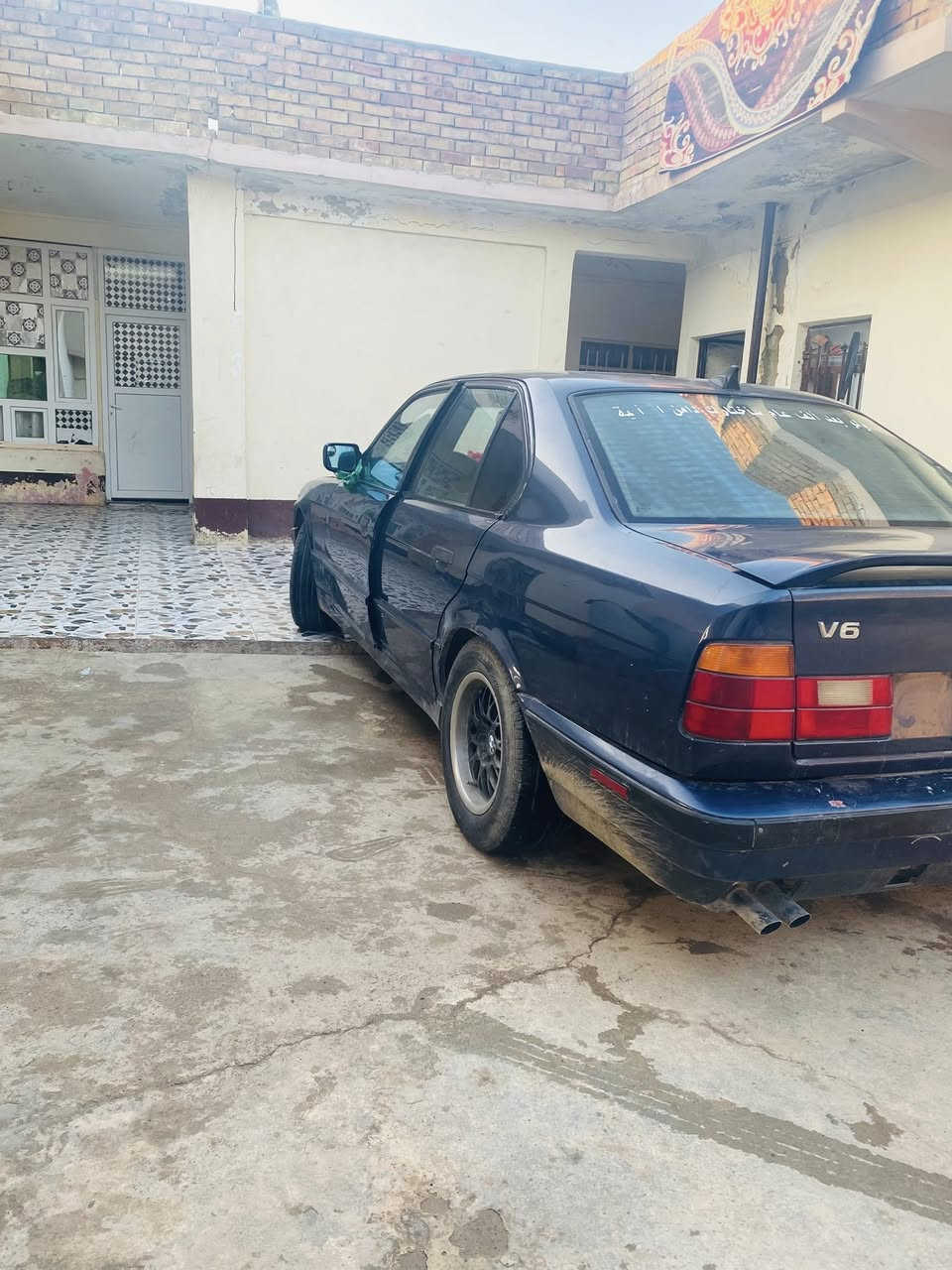 السلام عليكم اخوان بي أم 525 السياره قطعتين كلير فقط السياره شرط تحويل السياره شرط الكير المكين الطخم امامي خلفي كلو جديد الكهربائيت السياره كلو شغال العنوان موصل سهل نينوى السعر 55 او بي مجال للطيبين الهاتف ***********
