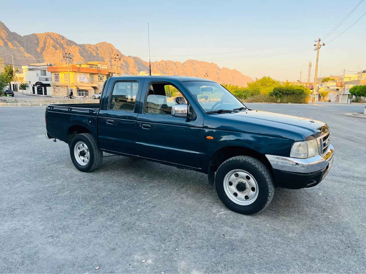 فۆرت رەنجەر 2005 خازو بەنزین
دەبڵ ئەکسل چوار جام کارەبا
چوار تایەی نیو جەبەلی ئەیبیئیس
تەبرید کام کرەبای مەزبوت نە دەحم نە لیدراوی نیە دینریک مەسروفی تیدانیەحلوجە  بەشەرتی مالی مەدەنی  گۆرینەوەش دەکەم 
سحری42گەلا *********** رانية, السليمانية
