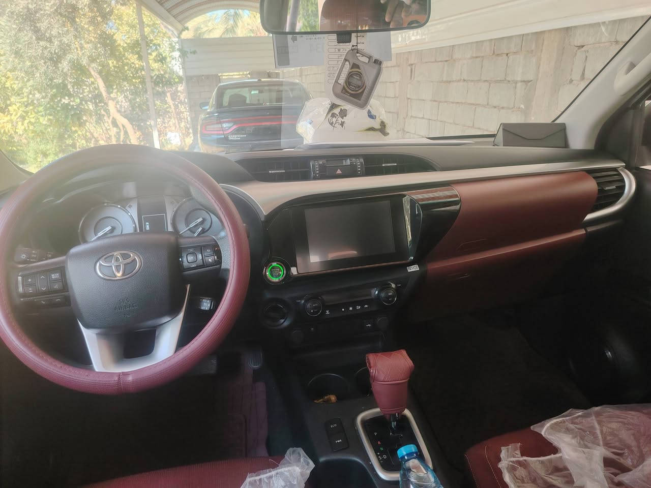 عندي بيكم هايلوكس ٢٠٢٤ ماشيه ٢٤ألف ساز سعرها ٣٣٠ بسمي أربيل إني من بابل رقم ***********
