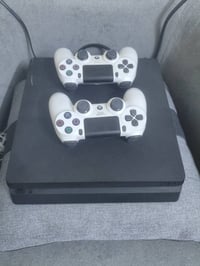 بلي فور سلم واحد تيرة مهكر مع يو بي اس جديد مع 2 يدات اصلية للتواصل ال...