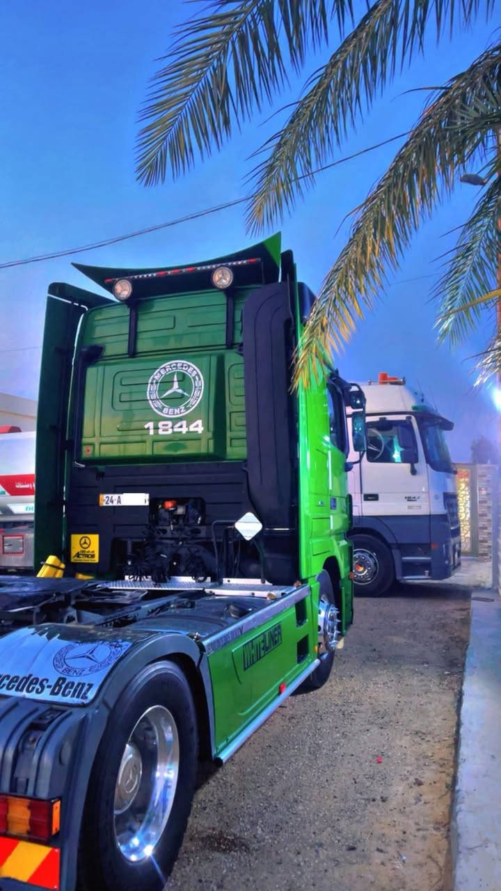 السلام عليكم 
اكتروز دمعه 
موديل 2008 
حجم 18.44
عرجه 12 نمره 
فول مواصفات كامره حساس ثلاجه بردات كهرباء 
تبريد خزن تشغيل عن بعد
رقم دهوك اجنبي تريد بس راس 
تريد فصل وربط ماكو مشكله
سياره جاهزه طوناج جي بي اس 
السعر :350$ ورقه بس راس
العنوان : الفلوجه / الخط السريع / مدينه المعارض 
معرض الرشيد 
للاستفسار :*********** او مراسله الصفحه
