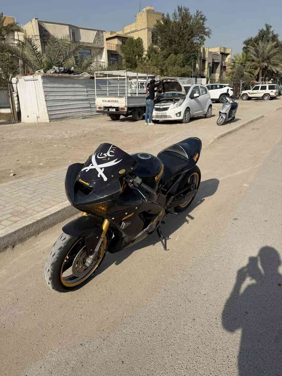 السلام عليكم  سبب اعادة النشر الوعود الكاذبة من تواعد وتصير رجال لا تنطي كلمة ومو كدها انت 
كاوسكي 636 موديل 2004 
مفتوح كور فقط بدون اي تبدل شرط تفحص وين ما يعجبك 
ادامة كاملة
 بلكات ☑️ 
نوزلات ☑️ 
باتري جديد ☑️ 
فيت بم جديد اصلي ☑️ 
قمبورة كاربون ☑️ 
زنجيل اصلي 
هاوزن راجع والدراجة بالحقيقة احلى من الصور 
28 وبيها مجال حك الجية مكاني بلديات 
***********
