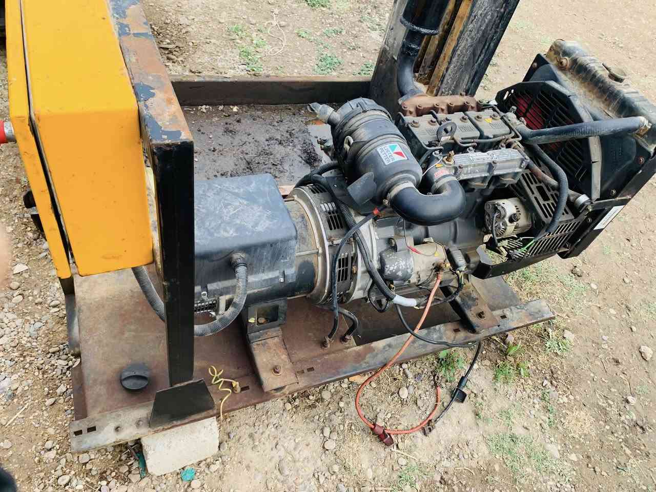 مولد لستر بتر 3 بستم للبيع راس التوليد 13 كيفي مولده شغاله مامفتوح بيها برغي واحد 

العنوان بغداد ابو غريب 

للاستفسار والاتصال ع رقم الهاتف ***********
