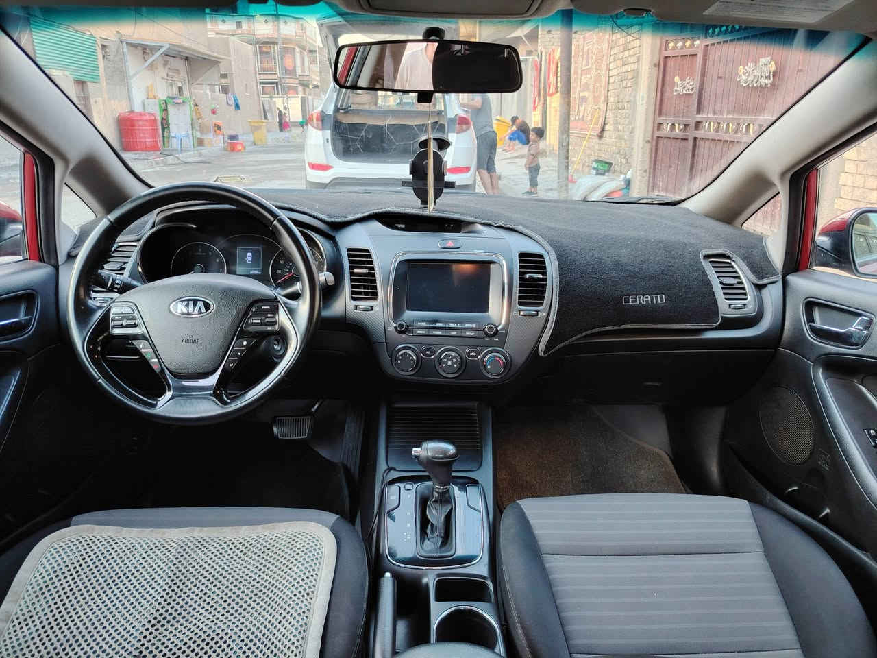 فورتي مديل 18وارد أمريكي الحادث مثل ما موضح في السونار سيارة جاهزة من اي نقص  سعر 115 عنوان بغداد المعامل هاتف ***********
